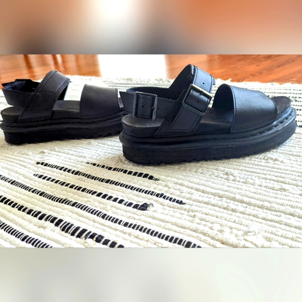 Dr. Martens Voss Platform Sandal